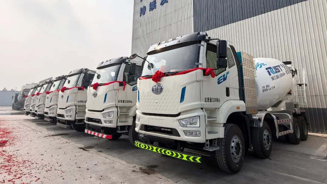 復(fù)購(gòu)見(jiàn)證實(shí)力！中集車(chē)輛新能源攪拌車(chē)再赴中原熱土