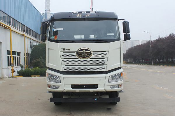 混動(dòng)攪拌車的成本怎么樣？對(duì)比傳統(tǒng)攪拌車優(yōu)勢(shì)明顯！